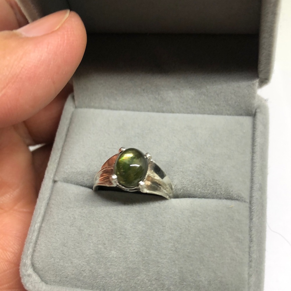 Genuine sapphire cabochon ring